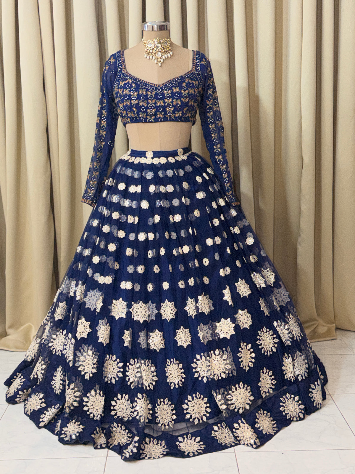 Navratri lehenga 4343