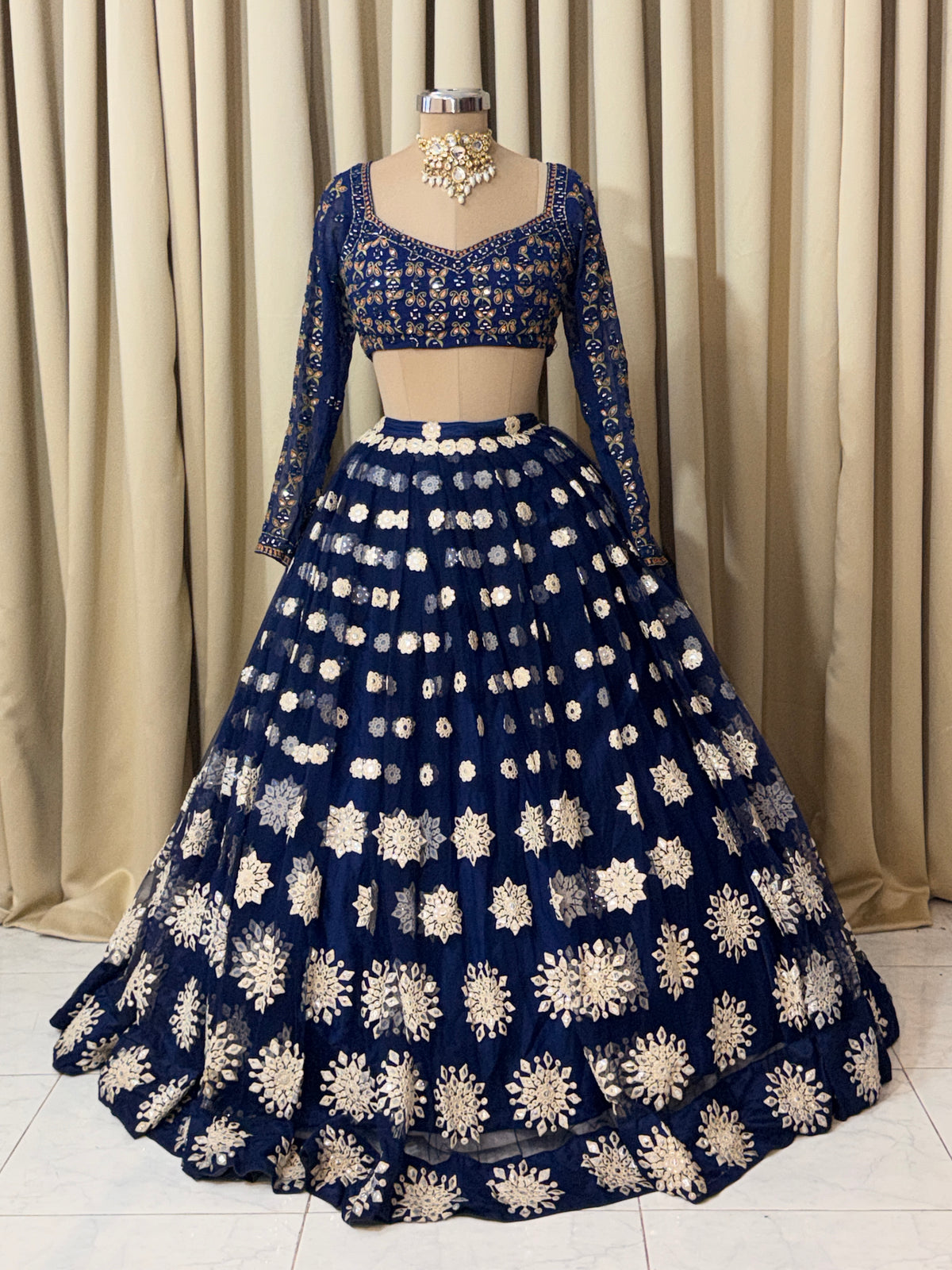 Navratri lehenga 4343