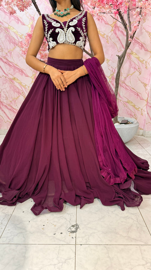 Embellished wedding lehenga 4033