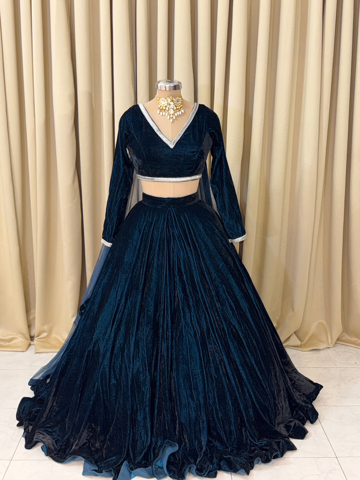 wedding lehenga 4300