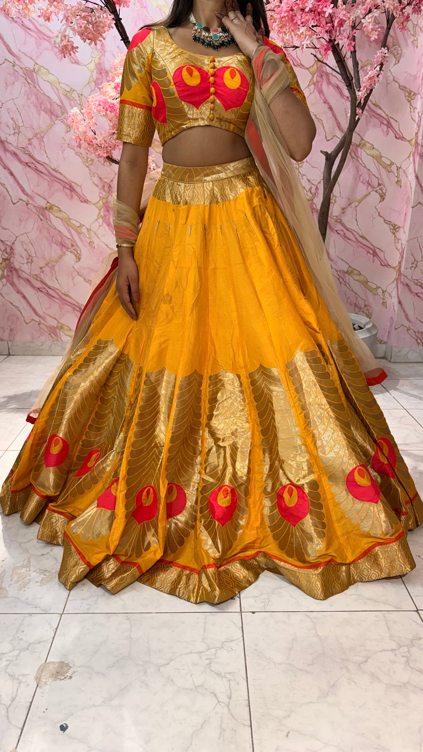 Banarasi wedding lehenga 4053