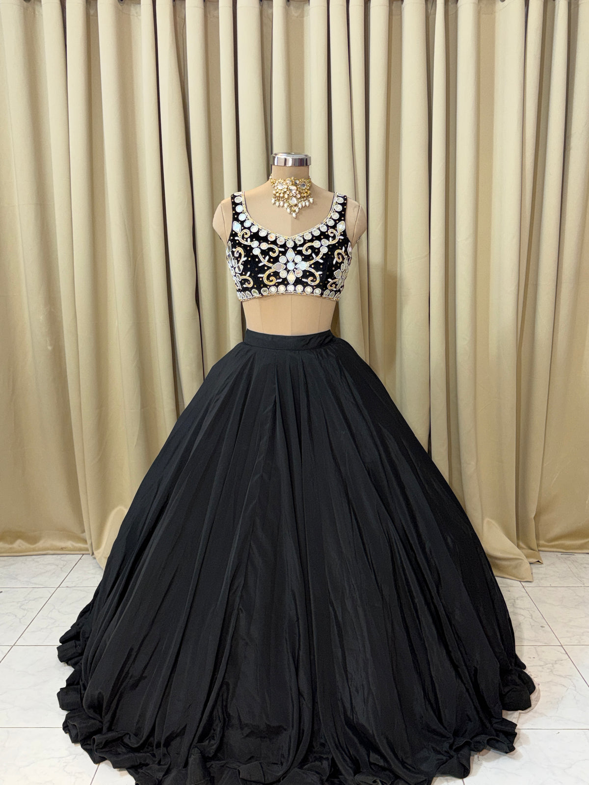 Wedding lehenga 4370