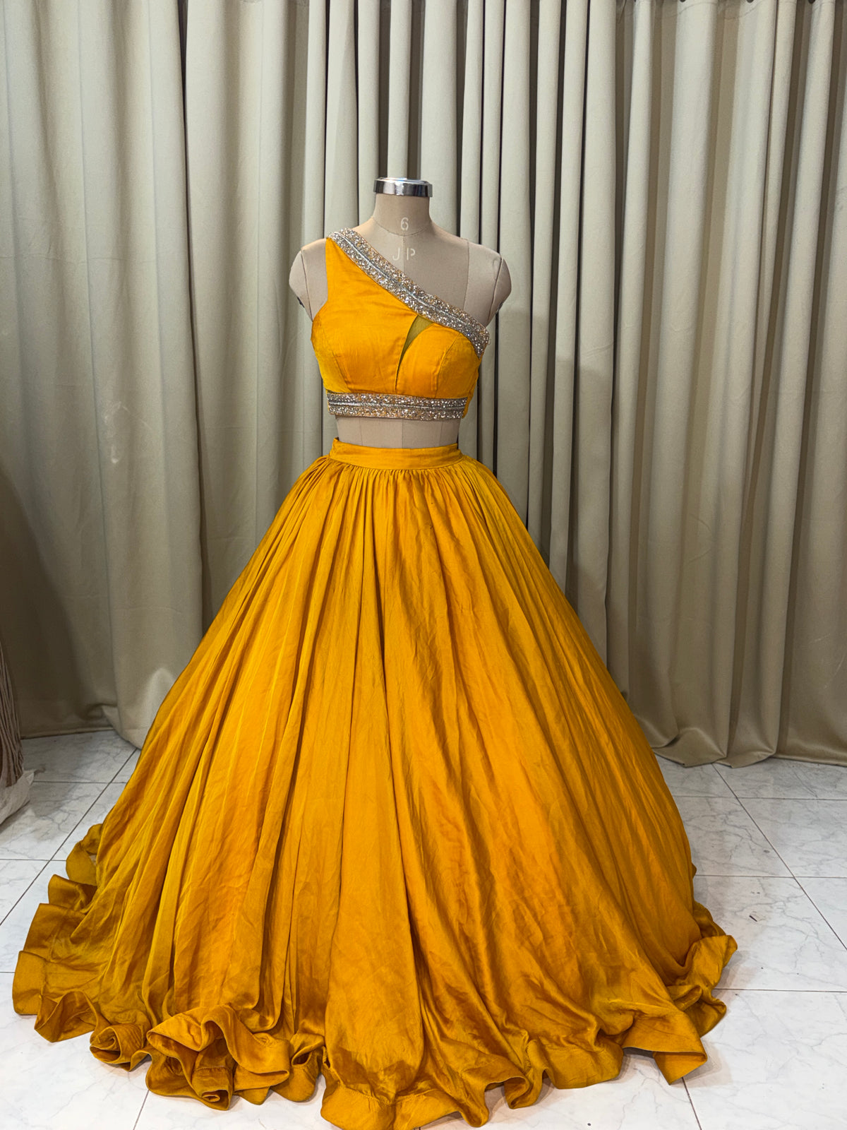 Wedding lehenga 4405