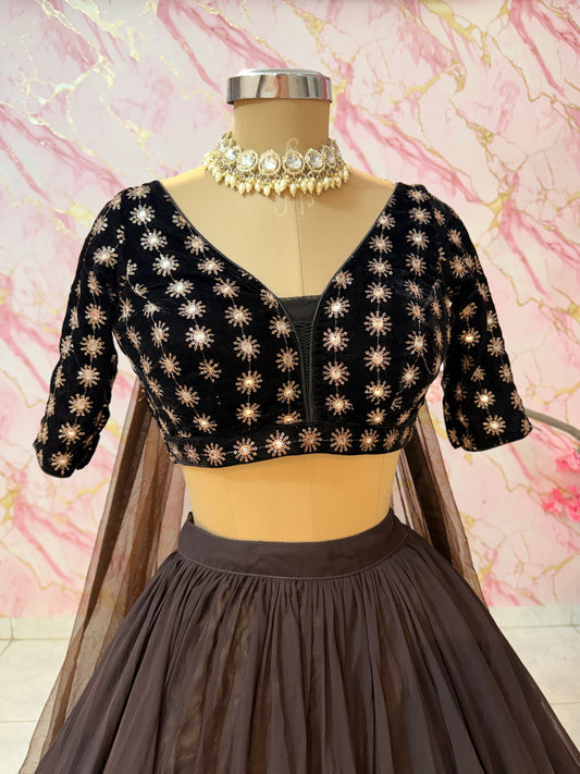 Embellished wedding lehenga 4131