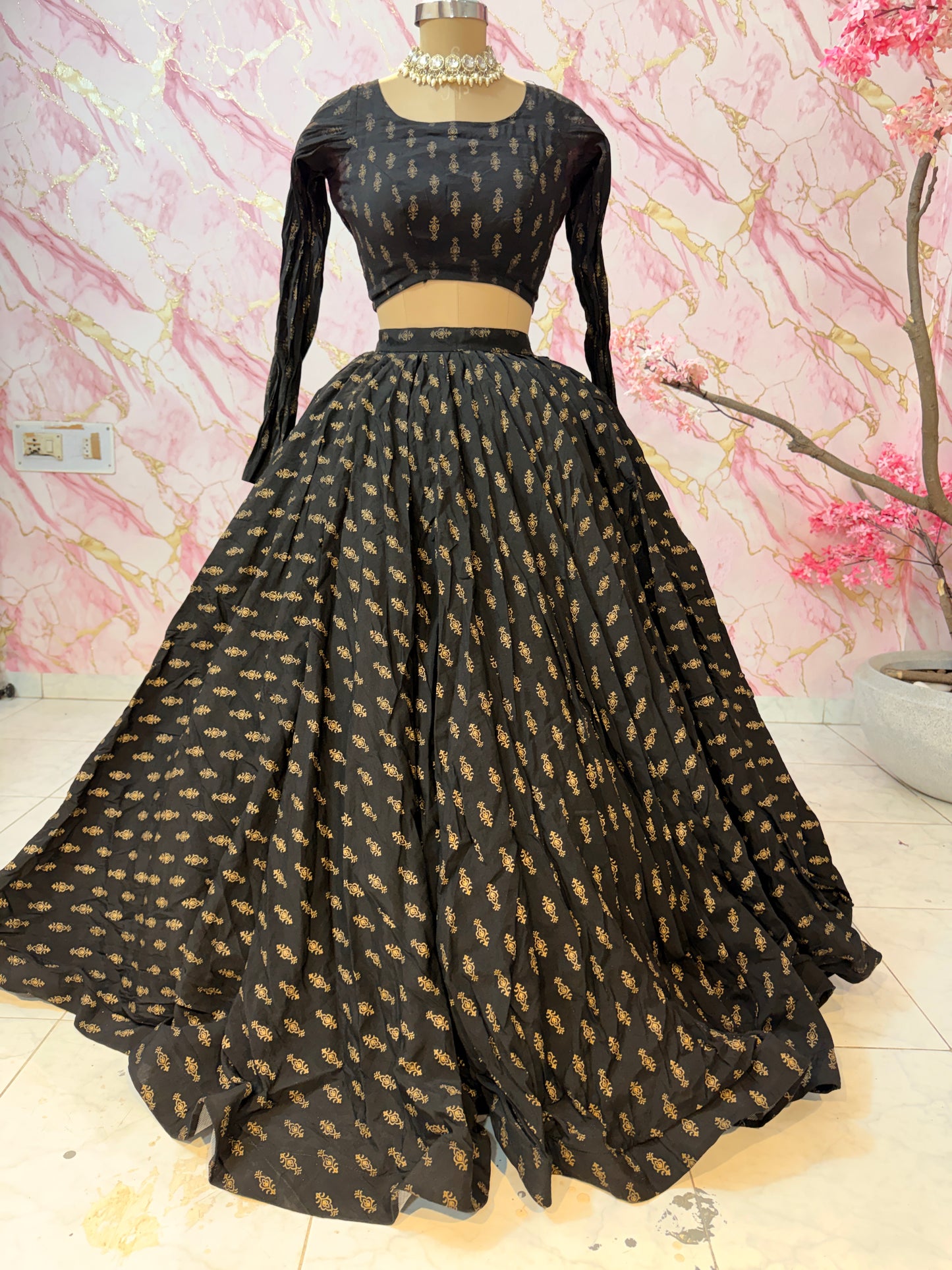 Embellished wedding lehenga 4127